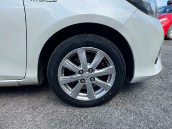 Toyota Yaris 1.5 VVT-h T4 CVT Euro 5 5dr