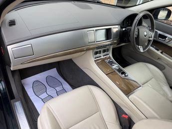Jaguar XF D PREMIUM LUXURY