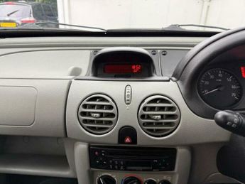 Renault Kangoo 1.6 16v Authentique 5dr