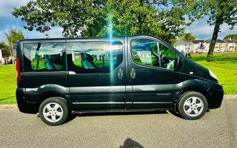 Renault Trafic SL27 SPORT DCI 9 SEATER