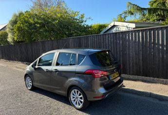 Ford B-Max TITANIUM