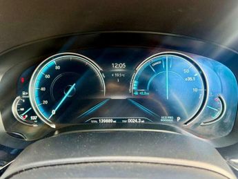 BMW 5 SERIES 2.0 520d M Sport Auto 4dr