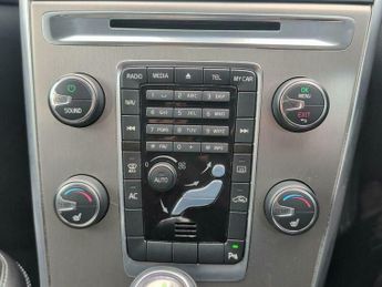 Volvo XC60 2.0 D4 R-Design Geartronic Euro 5 5dr