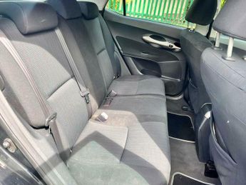 Toyota Auris 1.6 VVT-i TR 5dr