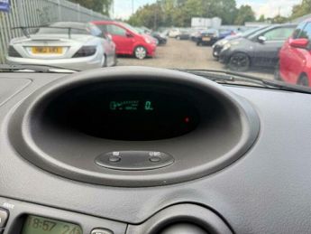 Toyota Yaris 1.3 VVT-i 16v GLS 3dr