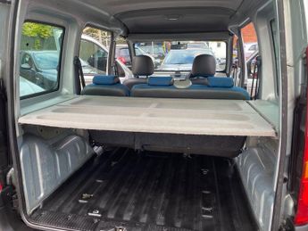 Renault Kangoo AUTHENTIQUE 16V