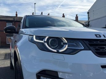 Land Rover Discovery Sport 2.0 TD4 HSE Black Auto 4WD Euro 6 5dr 177BHP