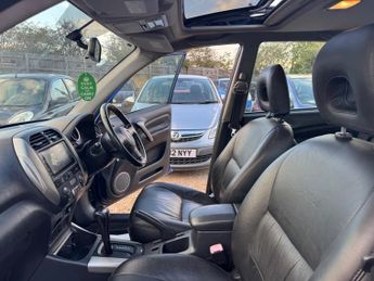 Toyota RAV4 VVT-I XT4