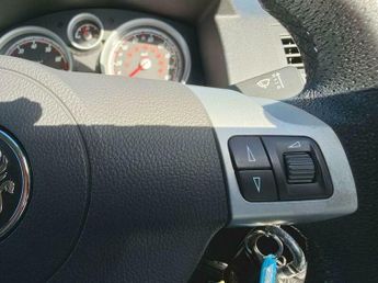 Vauxhall Astra 1.6i 16v SXi 5dr