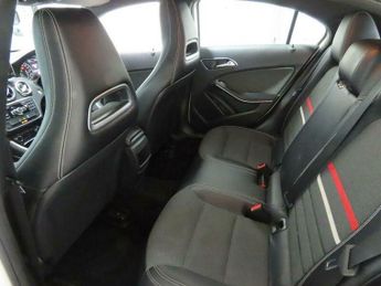 Mercedes-Benz A Class 1.5 A180 CDI SE 7G-DCT Euro 5 (s/s) 5dr