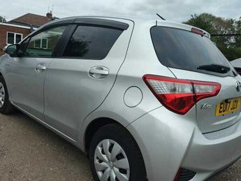 Toyota Yaris 1.5 design hybrid