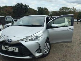 Toyota Yaris 1.5 design hybrid