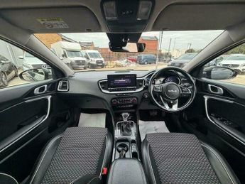 Kia Ceed 1.6 GDi 8.9kWh 3 DCT Euro 6 (s/s) 5dr