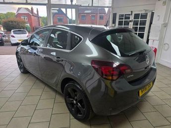 Vauxhall Astra 1.6 16v SRi Euro 5 5dr