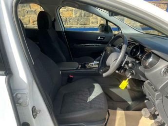 Peugeot 3008 1.6 e-HDi Active EGC Euro 5 (s/s) 5dr