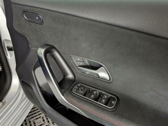 Mercedes-Benz A Class 1.5 A180d AMG Line (Premium) 7G-DCT Euro 6 (s/s) 5dr
