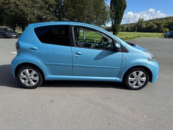 Toyota AYGO VVT-I MOVE WITH STYLE