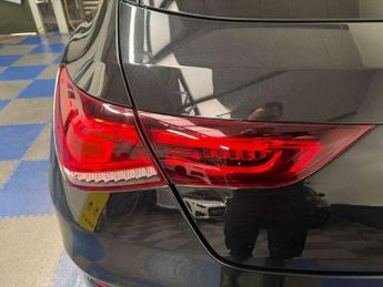Mercedes-Benz CLA 2.0 CLA 220 AMG Line Premium Auto 5dr