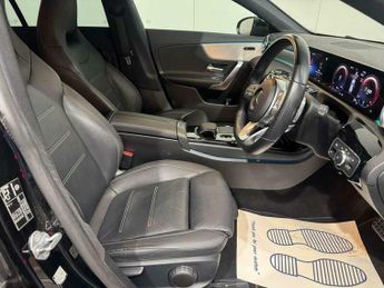 Mercedes-Benz CLA 2.0 CLA 220 AMG Line Premium Auto 5dr