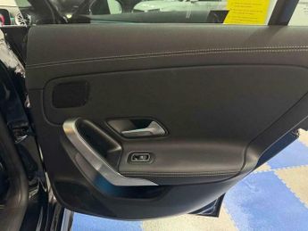 Mercedes-Benz CLA 2.0 CLA 220 AMG Line Premium Auto 5dr
