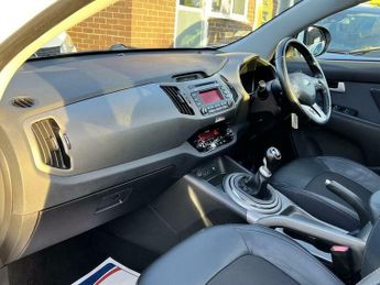 Kia Sportage 1.7 CRDi EcoDynamics 2 2WD Euro 5 (s/s) 5dr