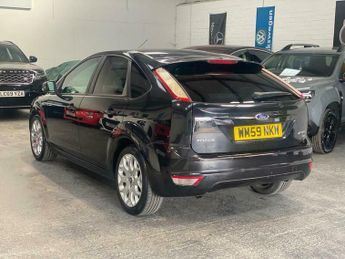 Ford Focus 1.6 Zetec 5dr