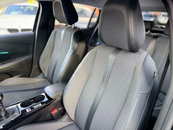 Peugeot 208 1.2 PureTech Allure Premium Euro 6 (s/s) 5dr