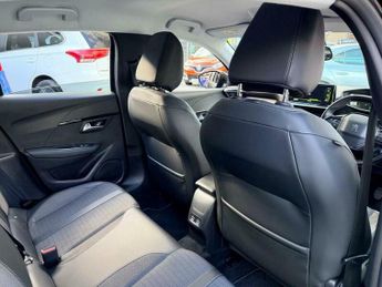 Peugeot 208 1.2 PureTech Allure Premium Euro 6 (s/s) 5dr