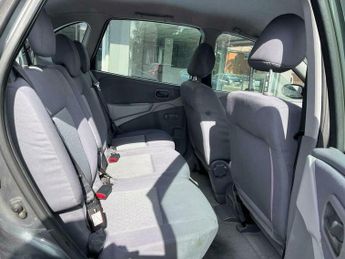Nissan Almera Tino 1.8 S 5dr