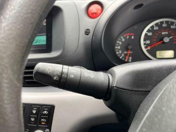Nissan Almera Tino 1.8 S 5dr
