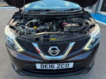 Nissan Qashqai 1.2 DIG-T N-Connecta XTRON 2WD Euro 6 (s/s) 5dr
