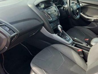 Ford Focus 1.6 Zetec Powershift Euro 6 5dr