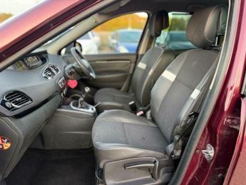 Renault Grand Scenic 1.5 dCi Dynamique TomTom Euro 5 (s/s) 5dr