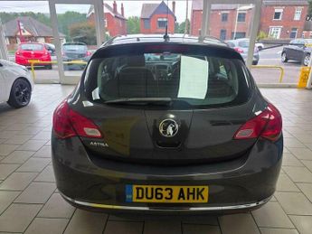 Vauxhall Astra 1.4 16v Exclusiv Euro 5 5dr