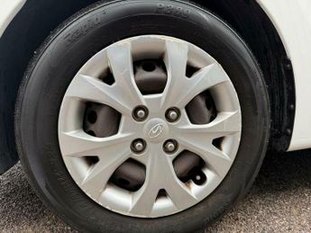 Hyundai I10 1.2 SE Hatchback 5dr Petrol Auto Euro 5 (87 ps)