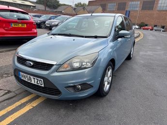 Ford Focus 1.6 Zetec 5dr
