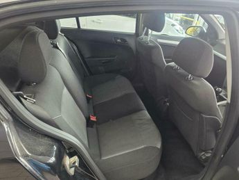 Vauxhall Astra 1.6i Active Plus 5dr