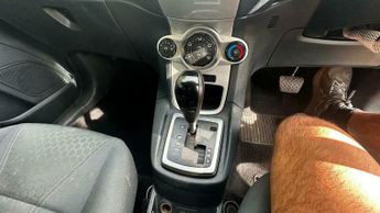 Ford Fiesta 1.4 Zetec 5dr