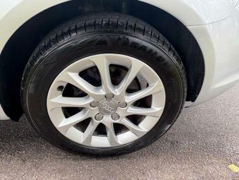 Audi A3 1.6 TDI SE Sportback S Tronic Euro 5 (s/s) 5dr