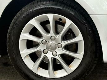 Audi A3 1.6 TDI SE Sportback S Tronic Euro 5 (s/s) 5dr