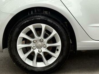 Audi A3 1.6 TDI SE Sportback S Tronic Euro 5 (s/s) 5dr