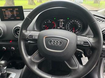 Audi A3 1.6 TDI SE Sportback S Tronic Euro 5 (s/s) 5dr
