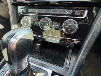 Volkswagen Golf 2.0 TSI R DSG 4Motion Euro 6 (s/s) 5dr