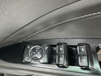 Ford Mondeo 2.0 TDCi Titanium Hatchback 5dr Diesel Manual Euro 6 (s/s) (180 