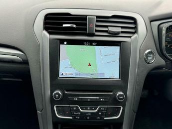 Ford Mondeo 2.0 TDCi Titanium Hatchback 5dr Diesel Manual Euro 6 (s/s) (180 