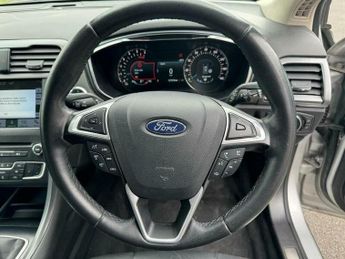 Ford Mondeo 2.0 TDCi Titanium Hatchback 5dr Diesel Manual Euro 6 (s/s) (180 
