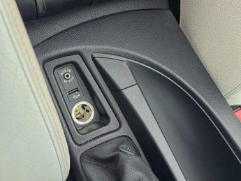 BMW 1 SERIES 2.0 118i Exclusive Edition Steptronic Euro 5 2dr