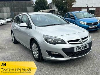 Vauxhall Astra 1.7 CDTi ecoFLEX Exclusiv Sports Tourer Euro 5 (s/s) 5dr