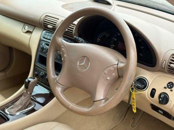 Mercedes-Benz C Class 2.6 C240 Elegance 5dr