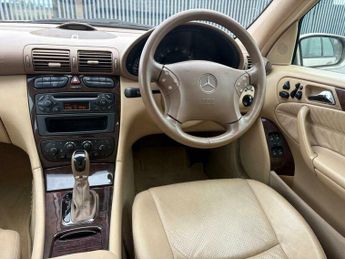 Mercedes-Benz C Class 2.6 C240 Elegance 5dr